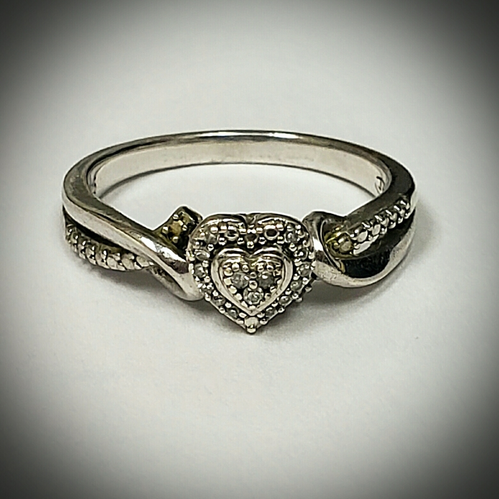 Sterling silver diamond heart ring